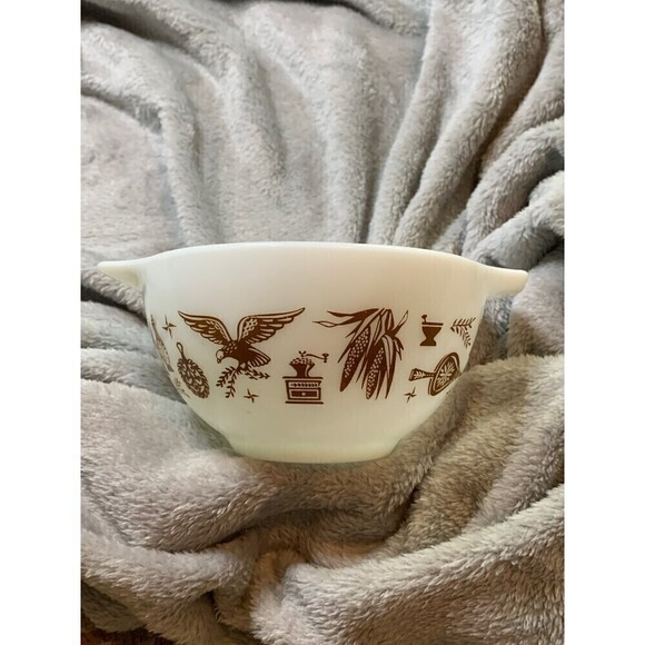 Pyrex Early American Bowl - Picture 1 of 7
